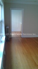 1421 W Farwell Ave, Unit 205 in Chicago, IL - Building Photo - Building Photo