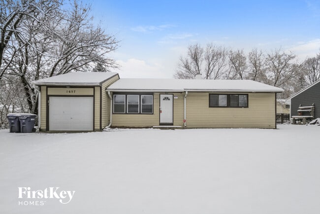 property at 1657 S Tyler Rd