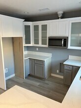 6115 Carmelita Ave in Huntington Park, CA - Foto de edificio - Building Photo