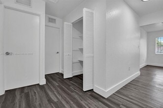 5753 NW 6th Ave, Unit 2 in Miami, FL - Building Photo - Building Photo