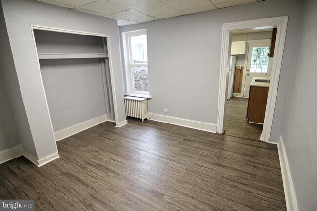 107 W 3rd St in Bridgeport, PA - Building Photo - Building Photo