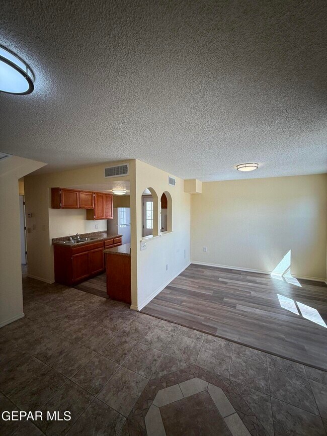 3633 Waterspring Way in El Paso, TX - Building Photo - Building Photo