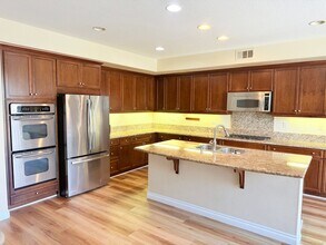 29824 Masters Dr in Murrieta, CA - Building Photo - Building Photo