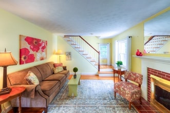 16 Saxon Rd in Worcester, MA - Building Photo - Building Photo