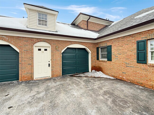 70 High Point Cir in Newburgh, NY - Building Photo - Building Photo