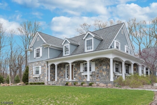 property at 309 Sleepy Hollow Ln