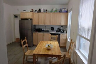 116 Adams St, Unit 3 in Boston, MA - Building Photo - Building Photo