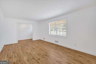 3819 Dora Dr SE in Smyrna, GA - Building Photo - Building Photo