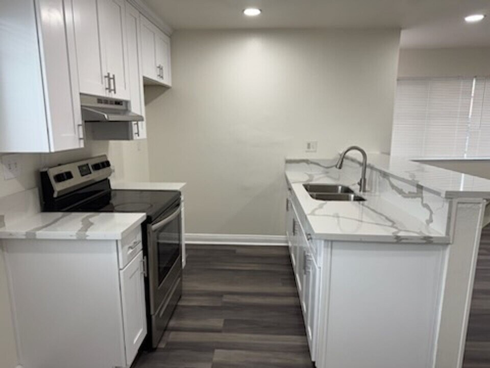 3418 20th St in Highland, CA - Building Photo