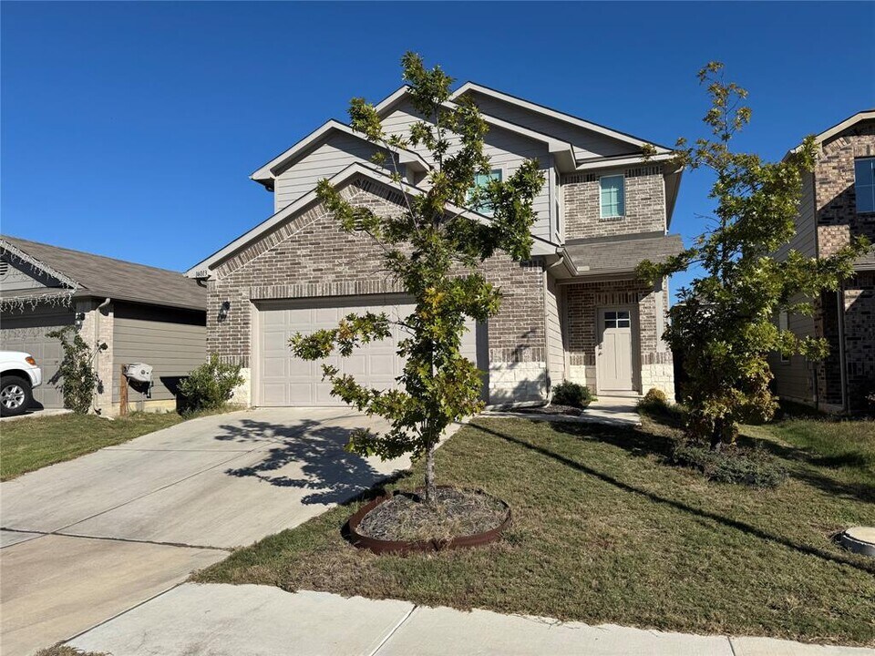 14013 Levy Ln in Pflugerville, TX - Building Photo