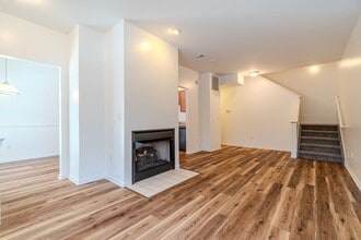 39696 Rockcrest Ln in Northville, MI - Foto de edificio - Building Photo