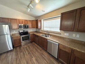 1345 W Corriente Dr in San Tan Valley, AZ - Building Photo - Building Photo