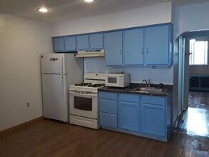 1713 S 8th St, Unit 1 in Philadelphia, PA - Building Photo - Building Photo