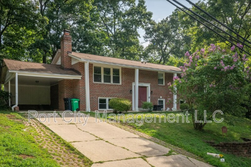 16009 Malcolm Dr in Laurel, MD - Building Photo