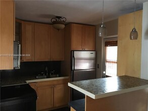 1600 NE 114th St in Miami, FL - Building Photo - Building Photo