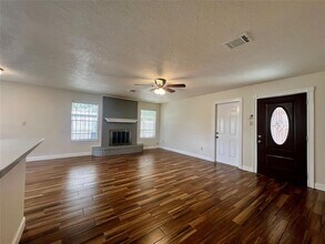 10670 Norton Dr in Houston, TX - Building Photo - Building Photo