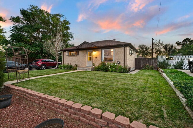 10853 Pearl Ct in Northglenn, CO - Foto de edificio - Building Photo