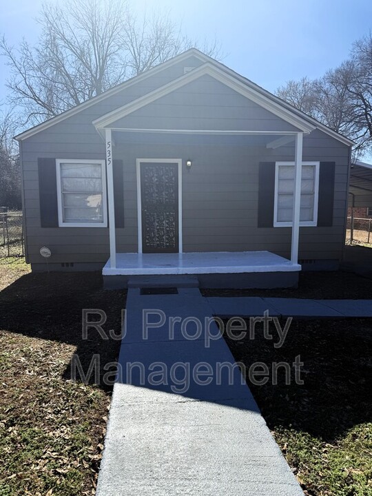 535 Gilleas Rd in Memphis, TN - Building Photo