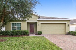 4602 Caverns Dr in Kissimmee, FL - Building Photo