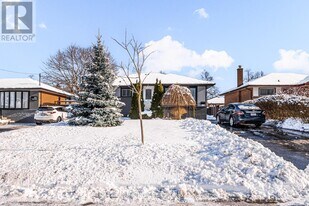 291 Poplar St in Oshawa, ON - Building Photo