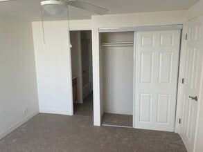 801 Ala Nioi Pl in Honolulu, HI - Building Photo - Building Photo