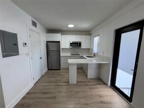 1971 NW 2nd Ct in Miami, FL - Building Photo - Building Photo