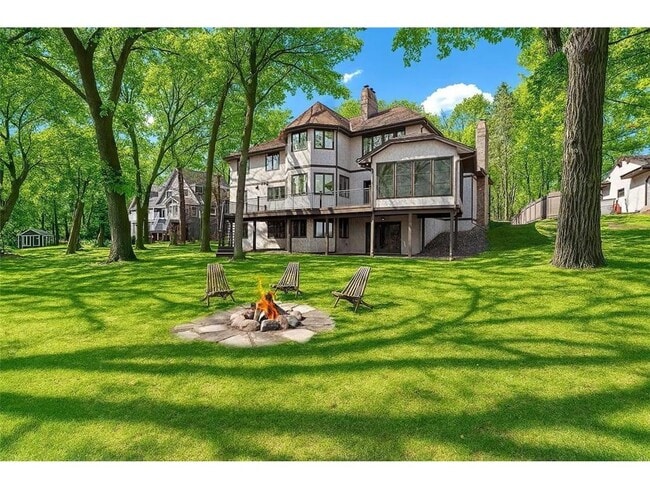 5720 Oakview Ln N in Plymouth, MN - Building Photo - Building Photo