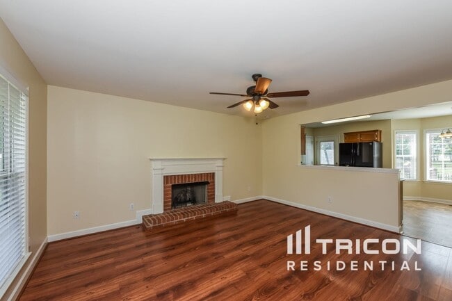 2933 Mercer Ln in Thompson's Station, TN - Foto de edificio - Building Photo
