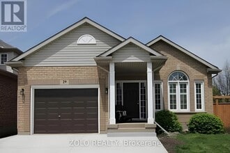 29 Summers Dr in Thorold, ON - Building Photo - Building Photo