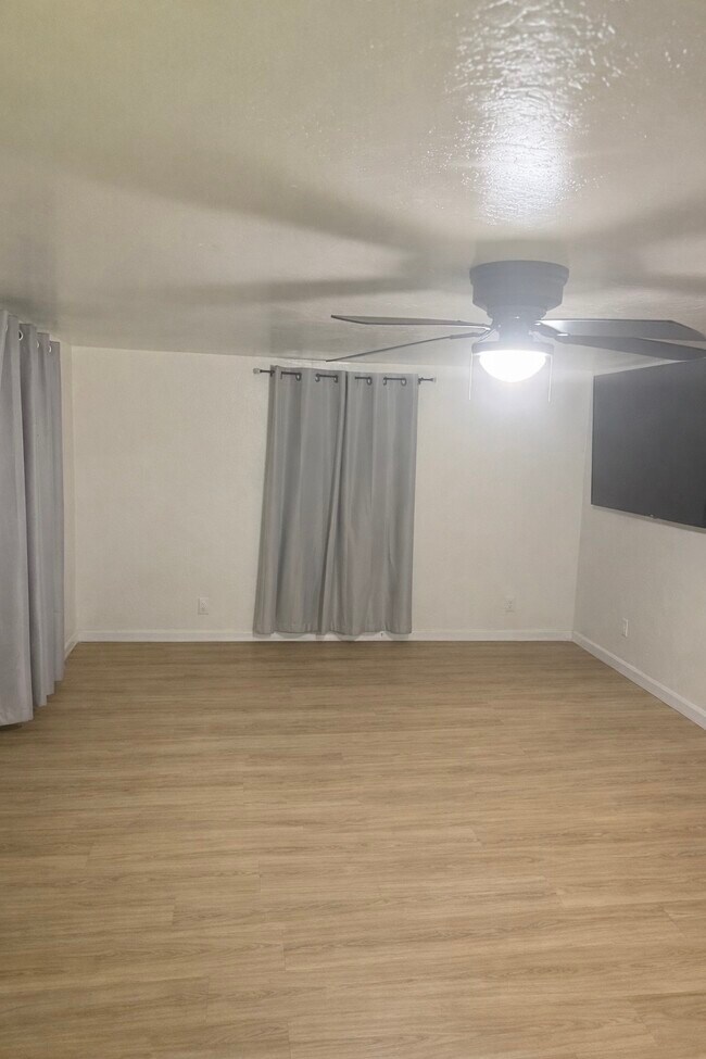 415 S Lafond Rd in Tipton, CA - Building Photo - Building Photo