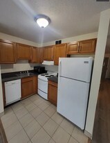 1420 Boylston St, Unit E1 in Boston, MA - Building Photo