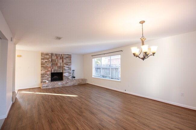 2627 The Highlands Dr