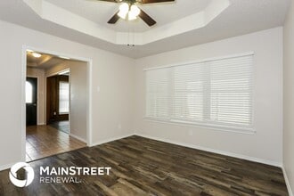 1730 Lombard St, Unit 523 in Garland, TX - Building Photo - Building Photo