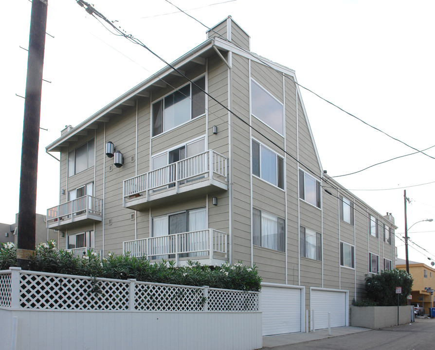 10 19th Ave in Venice, CA - Foto de edificio