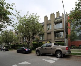 False Creek Terrace in Vancouver, BC - Building Photo - Primary Photo