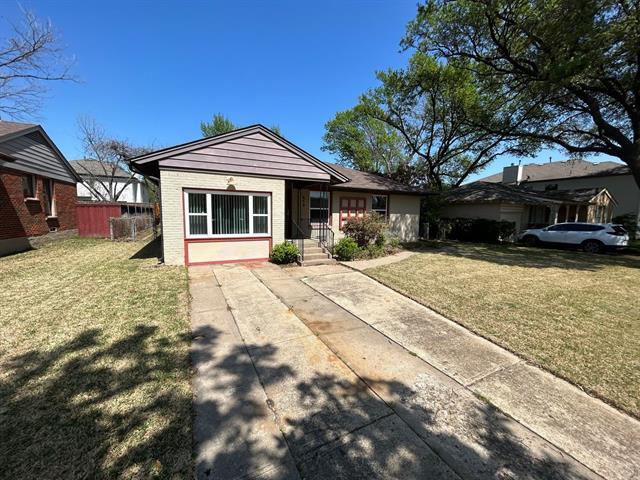 612 Aqua Dr in Dallas, TX - Building Photo