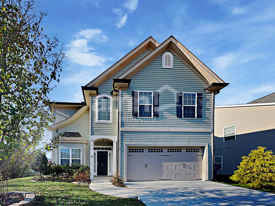 111 Still Water Cir in Gibsonville, NC - Foto de edificio