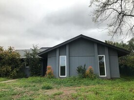 13408 Glenoaks Blvd in Sylmar, CA - Building Photo