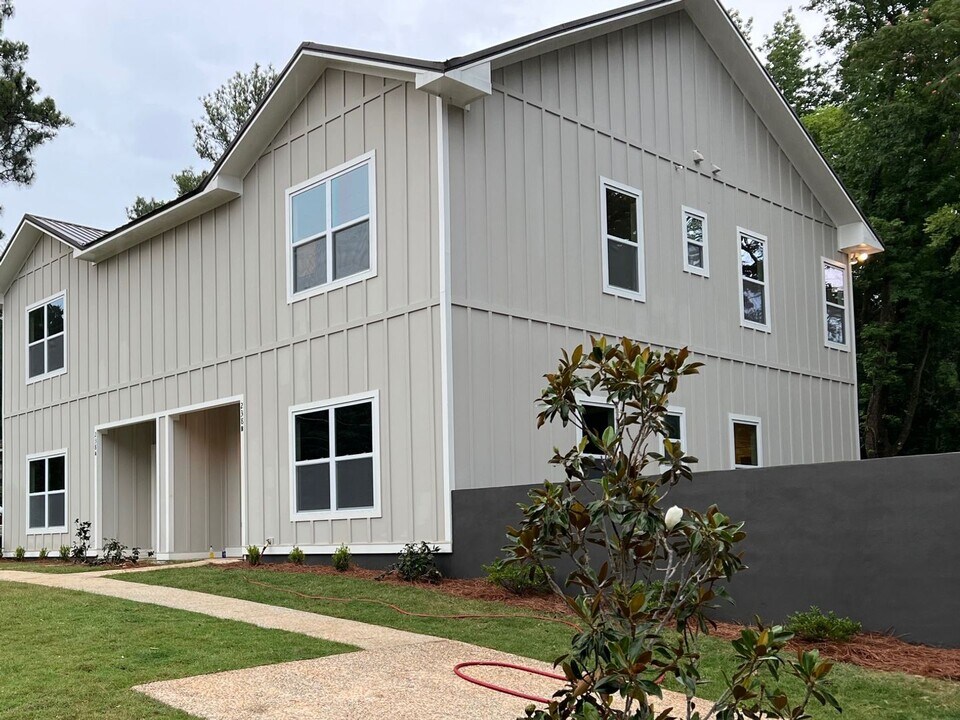 238 Summerhill in Auburn, AL - Building Photo