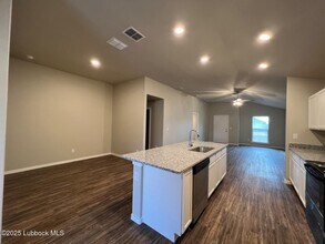 2009 Kenwood Ave in Lubbock, TX - Building Photo - Building Photo