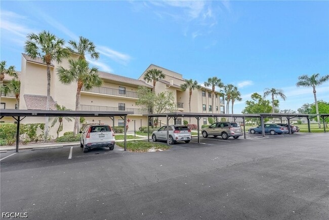 13288 White Marsh Ln, Unit 3439 in Ft. Myers, FL - Building Photo - Building Photo