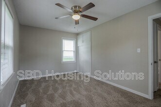 505 NE 67th Pl in Gladstone, MO - Building Photo - Building Photo