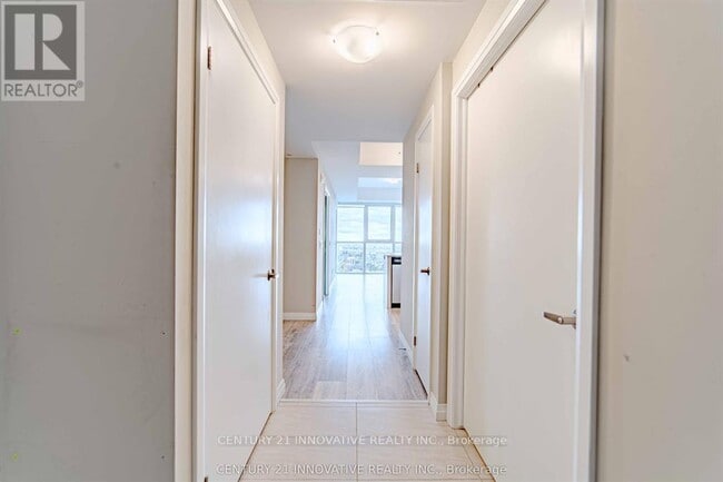 108 Garment St in Kitchener, ON - Building Photo - Building Photo