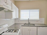 6158 Settlers Lake Cir E photo'