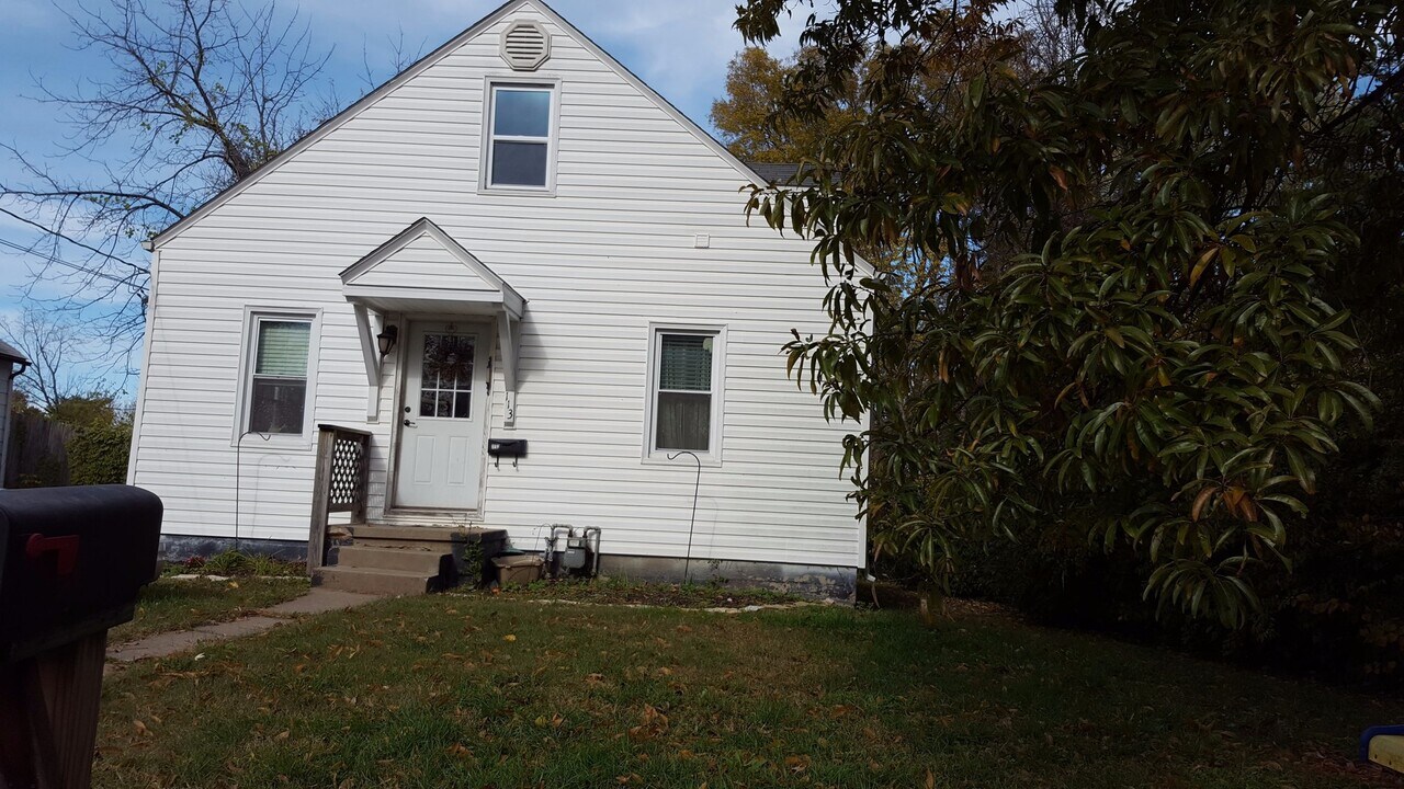 113 Benton St in Columbia, MO - Building Photo