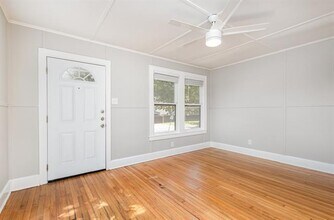 2112 McMillan Ave in Dallas, TX - Building Photo - Building Photo
