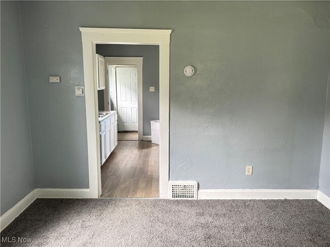 3392 W 54th St in Cleveland, OH - Building Photo - Building Photo