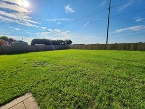 2804 Ally Rayven Dr in Fayetteville, NC - Building Photo - Building Photo