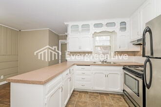 5424 Monrovia St in Shawnee, KS - Building Photo - Building Photo