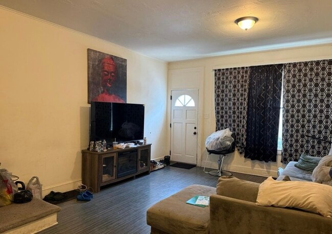 property at 526 Walnut St